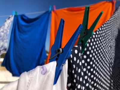 Hang garments in direct sunlight to dry.