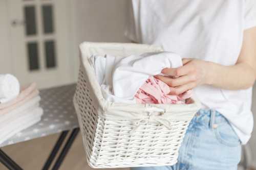 washing white clothes with kerosene smell